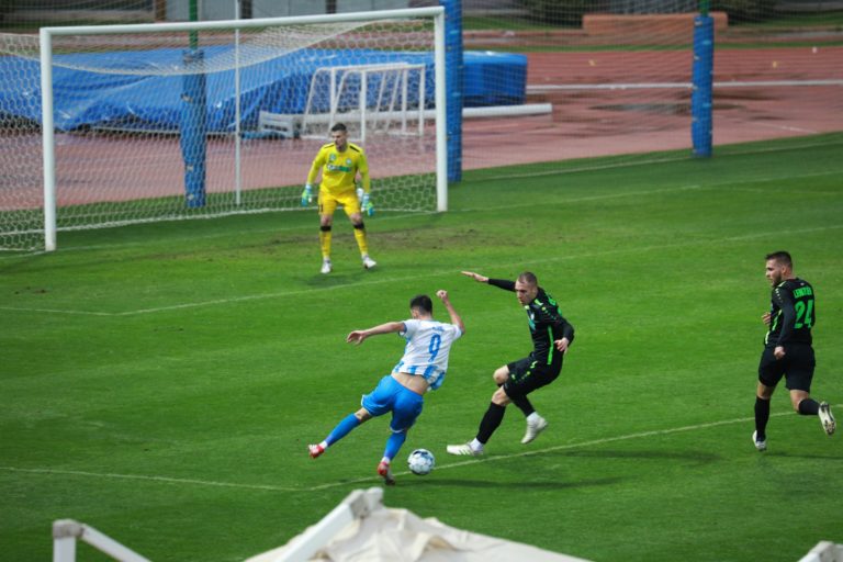 Amical / „U” Craiova – Paksi, scor 5-2. Alb-albaştrii s-au mişcat bine