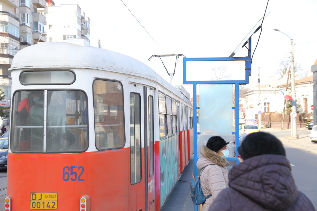 Panourile electronice din staţiile de tramvai, pe linie moartă din 2016