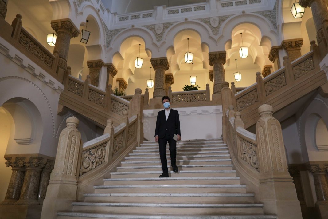 INQUAM_INSTANT_NICUSOR_DAN_49_INQUAM_Octav_Ganea Nicuşor Dan a afirmat că aceştia au venit în biroul său înaintea conferinţei şi i-au transmis că trebuie să ridice documente (Foto: INQUAM-Octav Ganea)