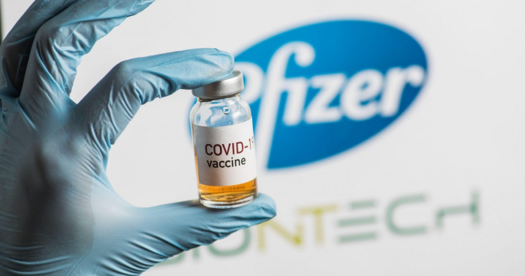 A treia doză de vaccin de la Pfizer protejează împotriva Omicron