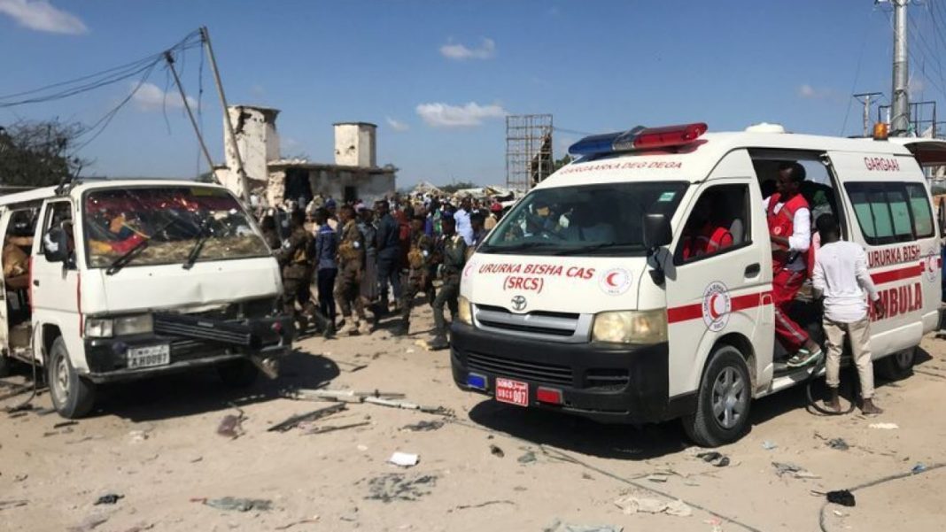 Un atentator sinucigaş a ucis cel puţin 12 oameni la Mogadishu
