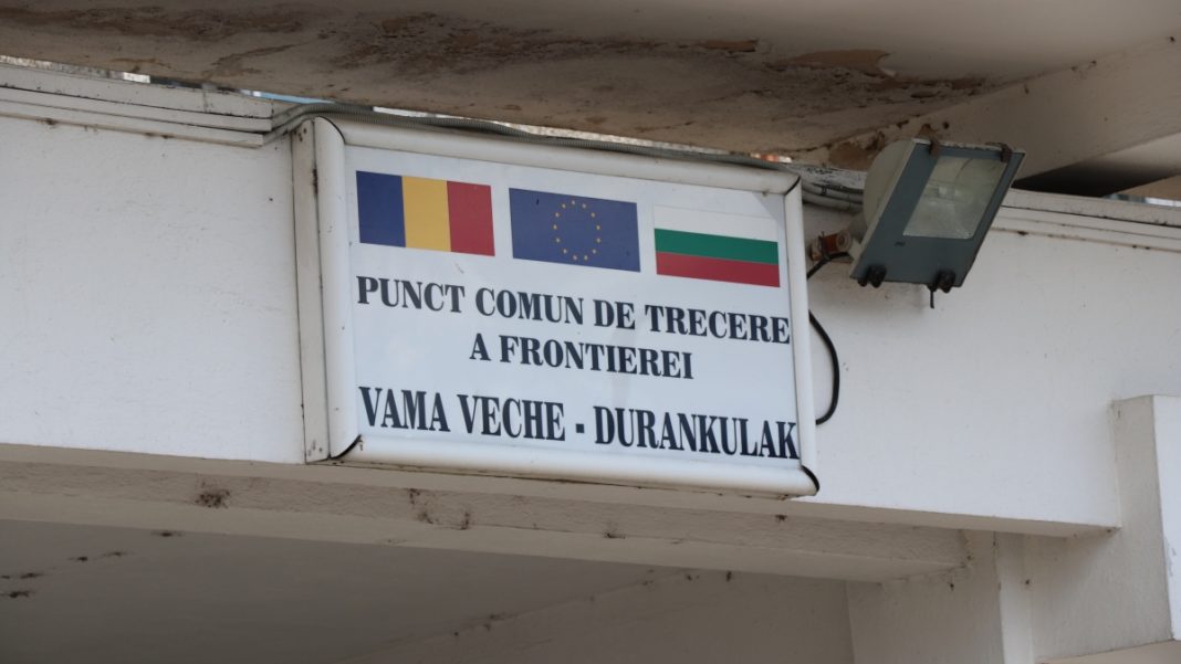 Doi români și doi turci, prinşi cu teste Covid false la PTF Vama Veche