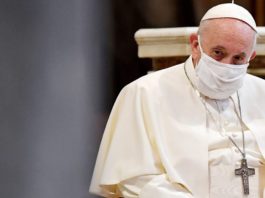 Papa Francisc le recomandă părinţilor: ”Sprijiniţi-vă copiii dacă sunt gay”