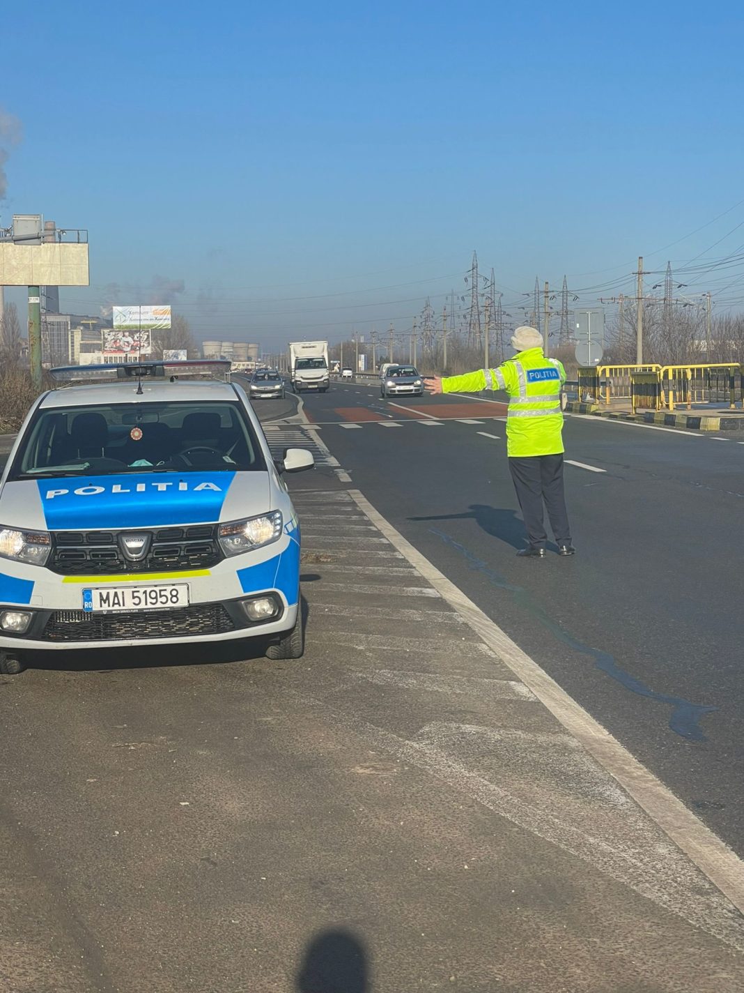 Prins de polițiști cu 155 de kilometri pe oră pe Calea București