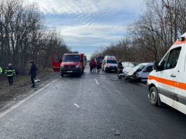 Patru răniţi, într-un accident cu trei maşini produs la Brăila