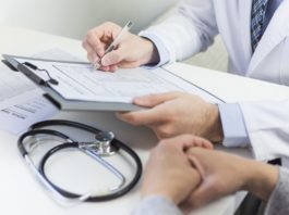 Record de concedii medicale în 2021. Statul trebuie să plătească un miliard de euro