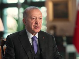 Preşedintele Turciei a cerut populaţiei să îşi păstreze economiile în lire turceşti