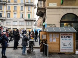 Italia a raportat un nou record zilnic de infectări Covid