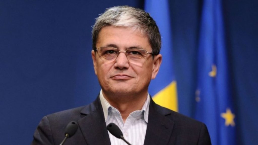 Ministrul Finanţelor: Banii pentru pensii există şi vor fi viraţi la timp. În bugetul de pensii nu este nicio gaură