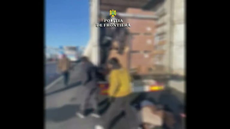 (VIDEO) 38 de migranți ilegali, depistați la frontieră cu Ungaria