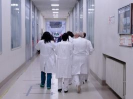 Aproape 2.000 de medici italieni, suspendați pentru că nu s-au vaccinat anti-COVID