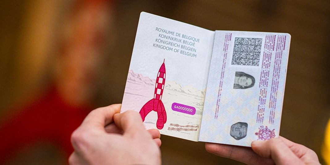 Noile pașapoarte belgiene, ilustrate cu eroi şi eroine de benzi desenate
