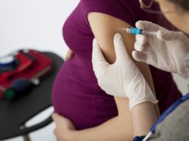 EMA anunţă că vaccinurile cu ARN mesager sunt sigure pentru femeile însărcinate