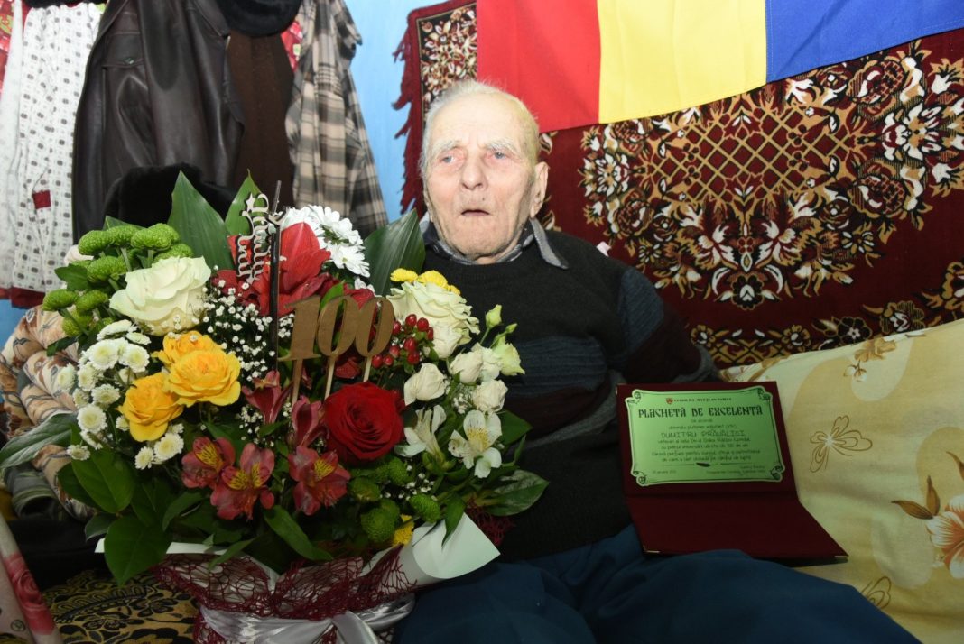 Un veteran de război din Vaslui a împlinit 100 de ani (sursa foto: CJ Vaslui)