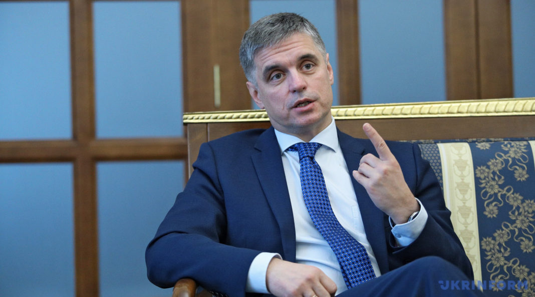 1570867510-926 Ambasadorul ucrainean în Marea Britanie, Vadym Prystaiko