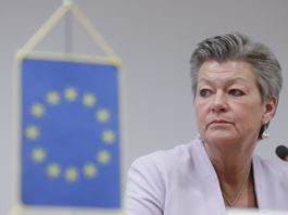 Comisarul european pentru Afaceri Interne spune că este momentul ca România să fie membru deplin în Schengen