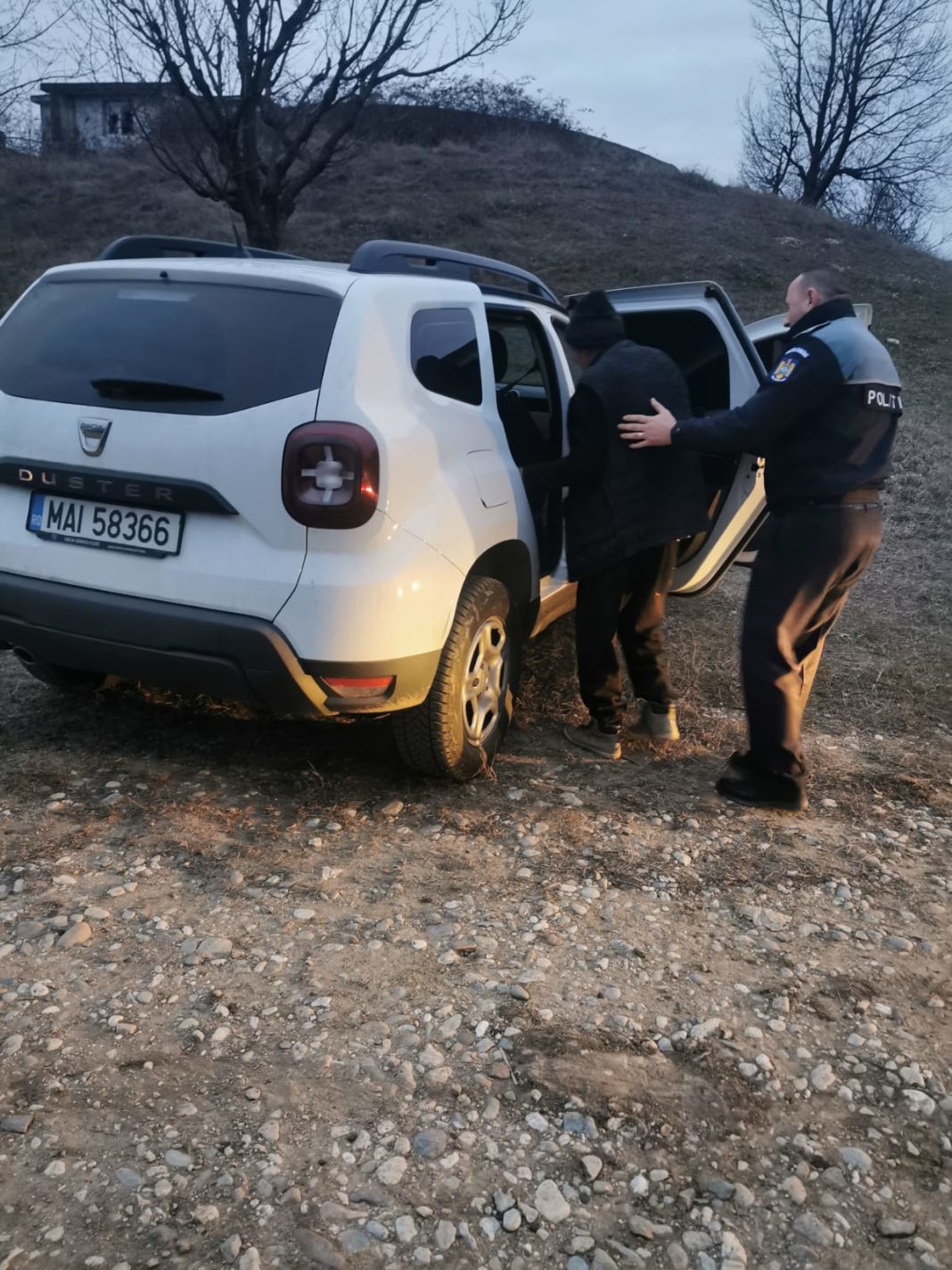 Bătrânul dispărut din Plopșoru a fost găsit teafăr și nevătămat