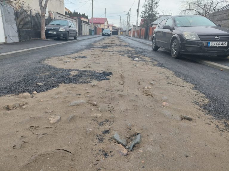Asfaltare de mântuială în Bariera Vâlcii?