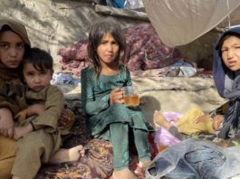 Zecii de mii de persoane, afectate de epidemia de rujeolă din Afganistan
