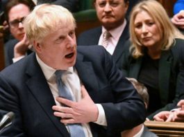 Consilieri influenți îl părăsesc pe Boris Johnson din cauza scandalului Partygate