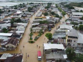 11 morţi şi 32 de răniţi, în inundaţiile provocate de ploile torenţiale din Ecuador