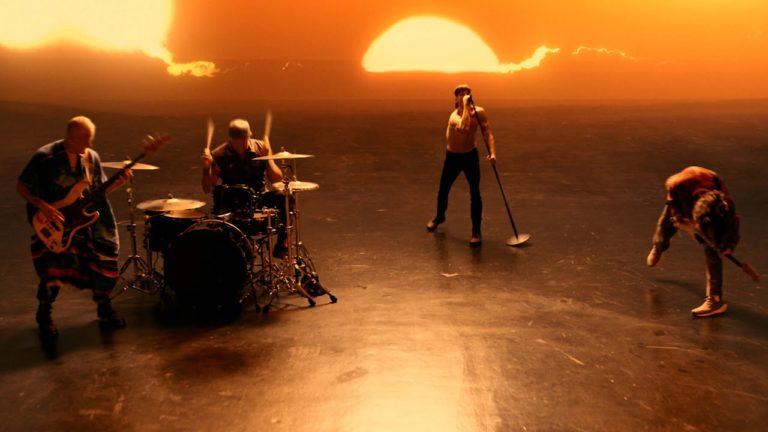 (VIDEO) Trupa Red Hot Chili Peppers a lansat un nou single, „Black Summer”