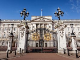 Prințul Charles se va muta la Palatul Buckingham când va deveni rege al Marii Britanii