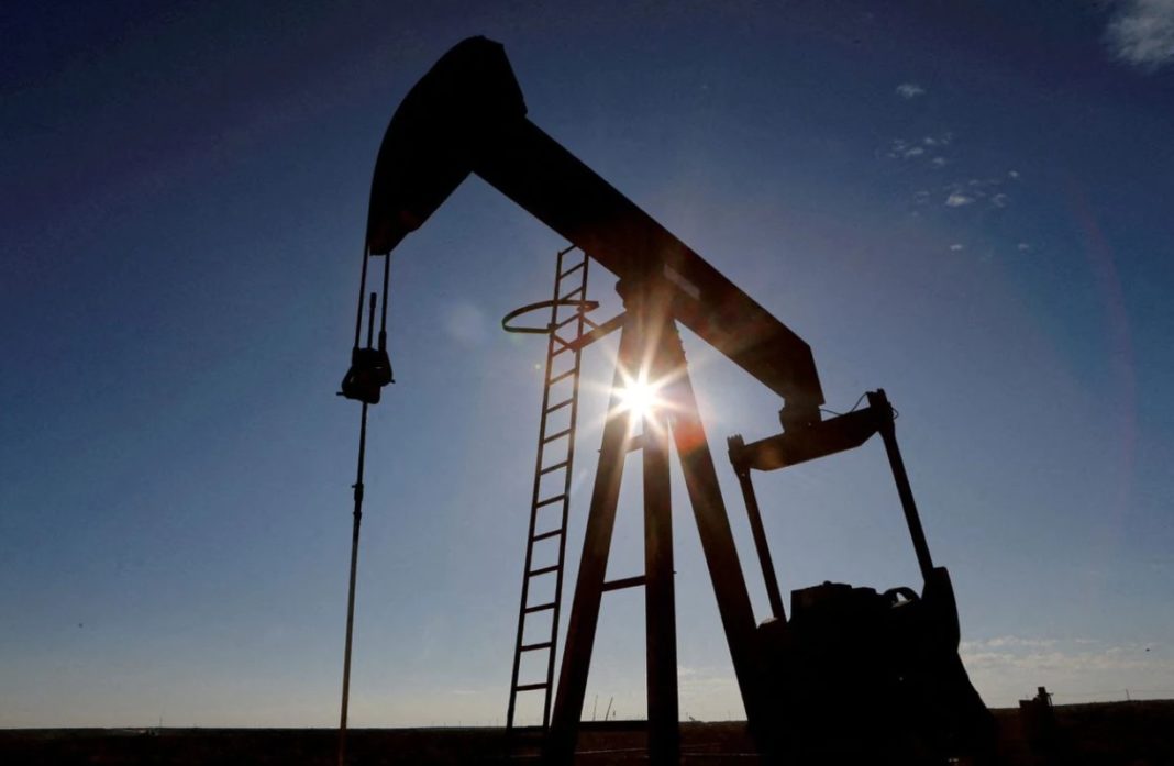Preţul petrolului a scăzut cu trei dolari pe baril