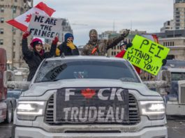 Protestul antivaccinare al camionagiilor din Canada se prelungeşte şi se extinde