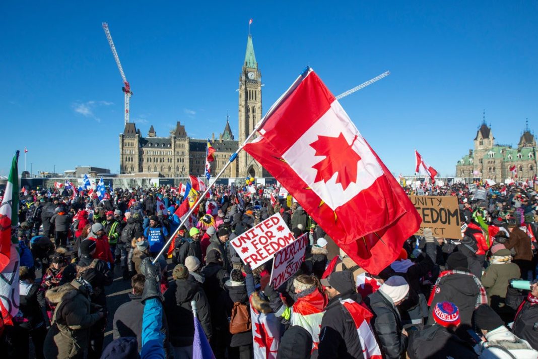 Provincia canadiană Ontario renunță la certificatul sanitar la 1 martie