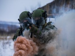 Ucraina, atacată de trupe ruse de-a lungul frontierelor sale cu Rusia şi Belarus