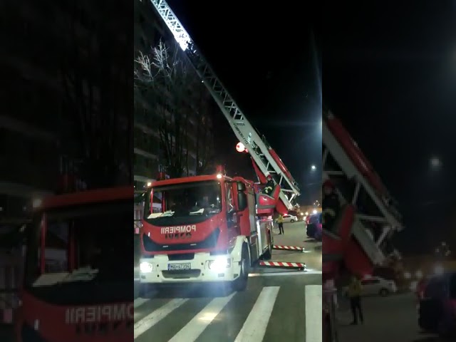 (VIDEO) Persoană decedată, descoperită de pompierii vâlceni