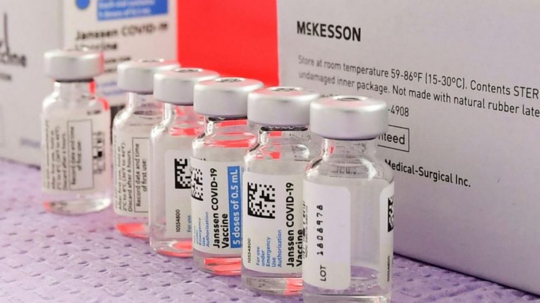 Producția vaccinului anti-COVID de la Johnson&Johnson, oprită temporar