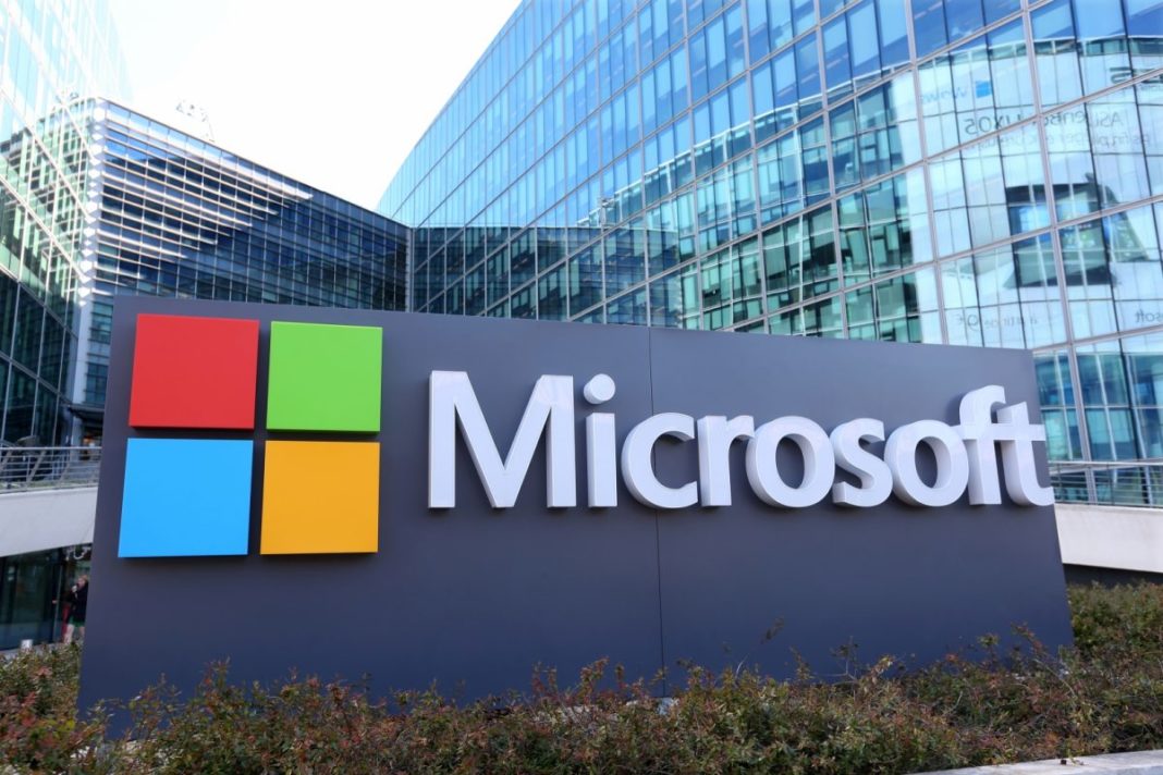 Microsoft a anunţat că își suspendă vânzările de produse și servicii în Rusia