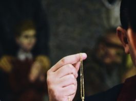Preot rus, arestat după ce a ținut o predică împotriva războiului din Ucraina