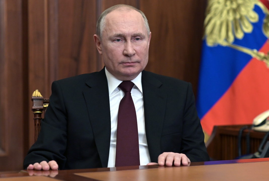 Vladimir Putin le-a cerut vecinilor Rusiei să nu escaladeze tensiunile