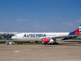 Un avion Air Serbia care zbura spre Moscova, întors la Belgrad după o alertă cu bombă