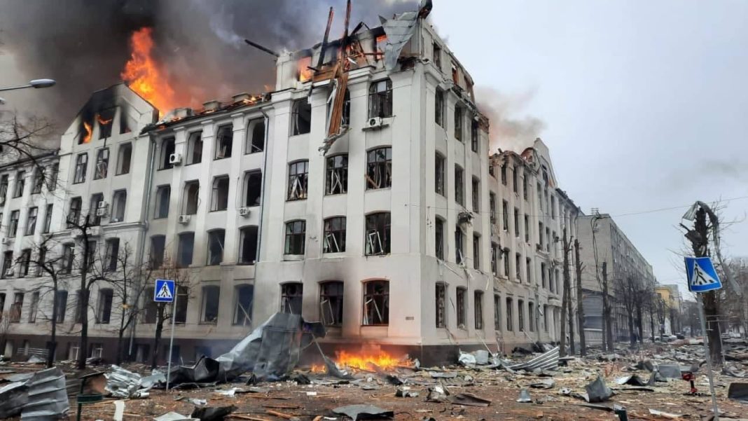 Oraşul Harkov, sub bombardamente ( Foto: Nexta)