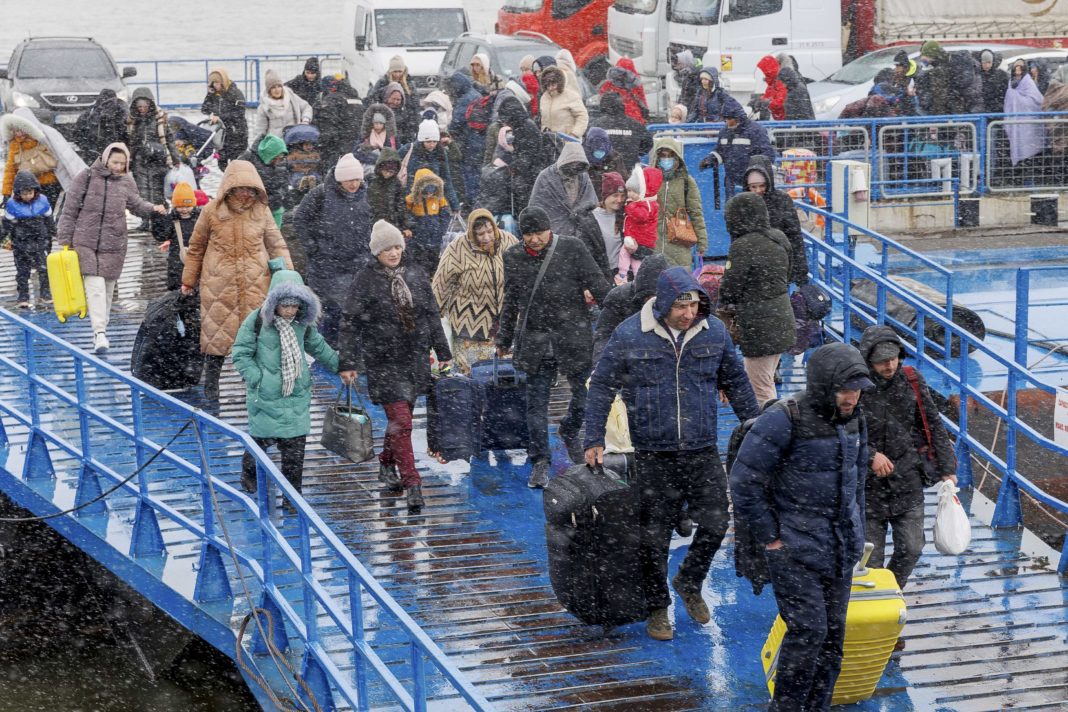 6.747 de cetăţeni ucraineni au intrat luni în România