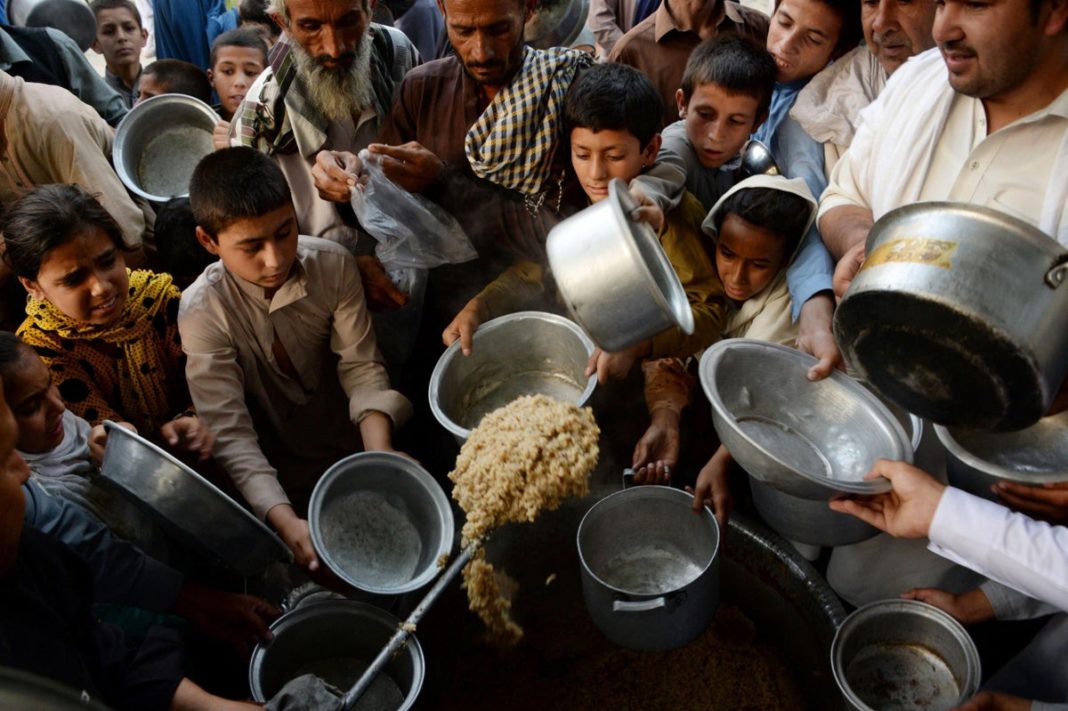 23 de milioane de afgani suferă de „foame acută”