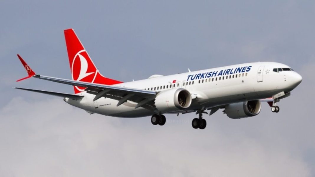 Aeronave ale Forţelor Aeriene Române au escortat un avion Turkish Airlines, după o alertă cu bombă