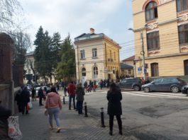 Liceenii susţin astăzi simularea primei probe scrise din cadrul examenului de bacalaureat