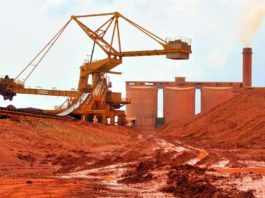Australia interzice exporturile de alumină şi bauxită în Rusia