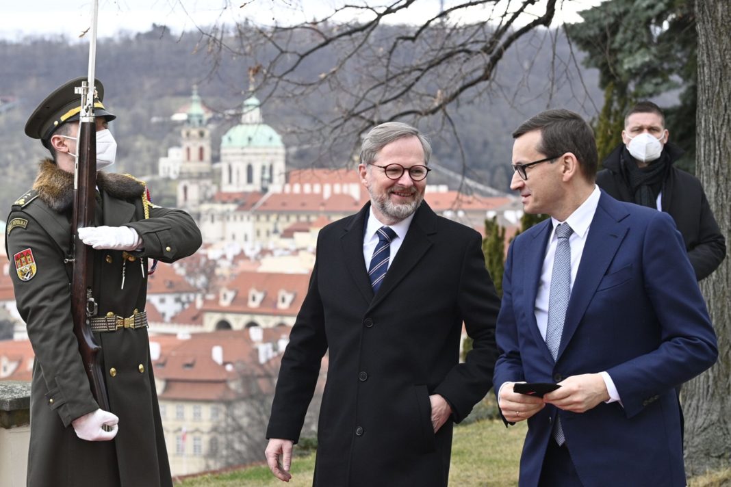 Premierii Cehiei, Poloniei și Sloveniei merg la Kiev pentru a se întâlni cu Zelenski Premierii Cehiei, Poloniei și Sloveniei merg la Kiev pentru a se întâlni cu Zelenski