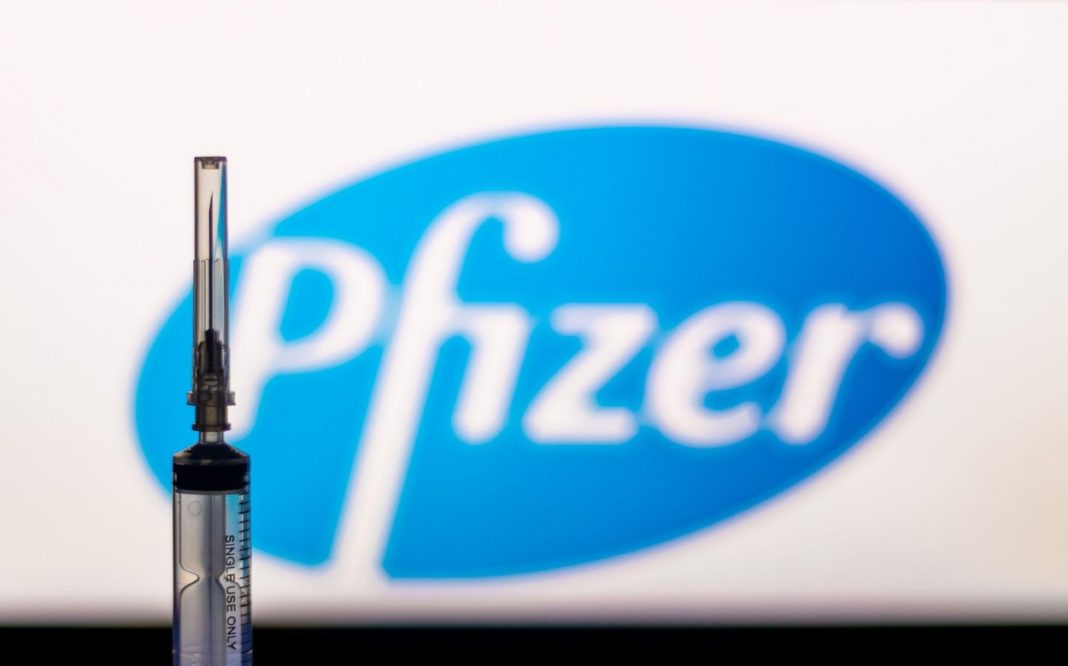 Al doilea booster al vaccinului Pfizer-BioNTec, autorizat de FDA