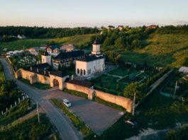 Clopot de 300 kg furat de la Mănăstirea Hlincea