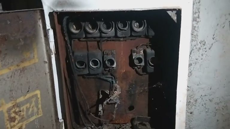 Adăposturi fără vechituri, dar insalubre