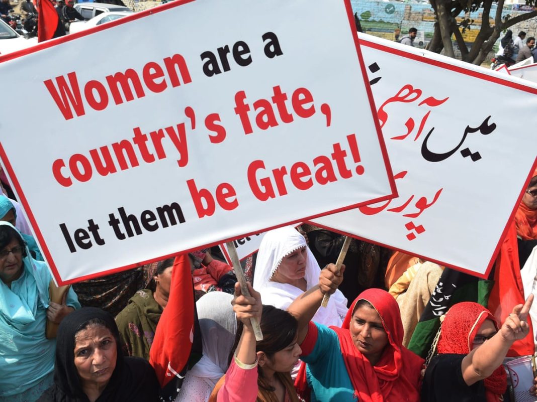 Marşuri pentru drepturile femeilor, în Pakistan