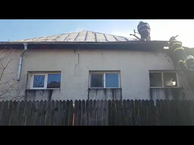 (VIDEO) Vâlcea: Incendiu la o brutărie în localitatea Mădulari