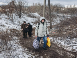 Ucraina vrea să evacueze locuitorii mai multor oraşe prin nouă coridoare umanitare